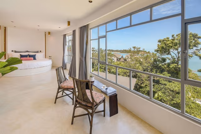 Signature Room