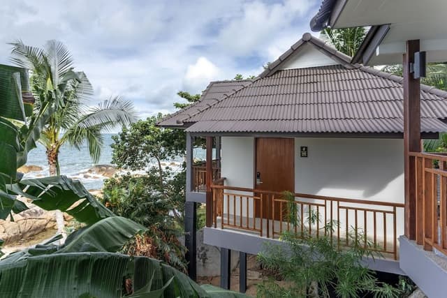 Exclusive Double Room (Unlimited Yoga Class Access Included)