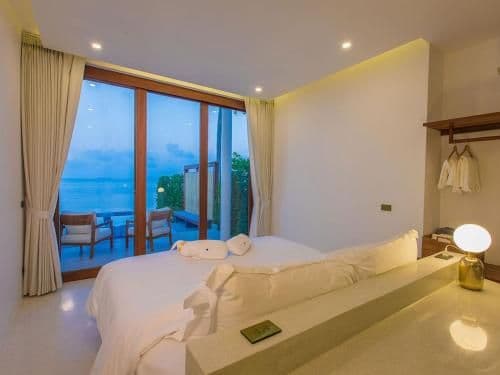 Beachfront Pool Villa