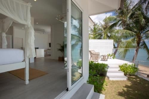 Beachfront Villa with Sea View