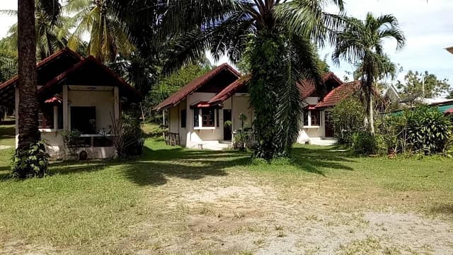 Standard Triple Bungalow