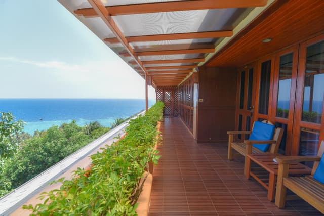 Family Sea View