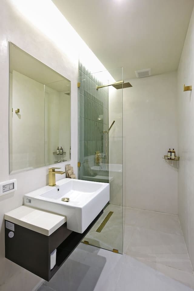 Deluxe Double Room, 1 King Bed, Balcony, Sea View
