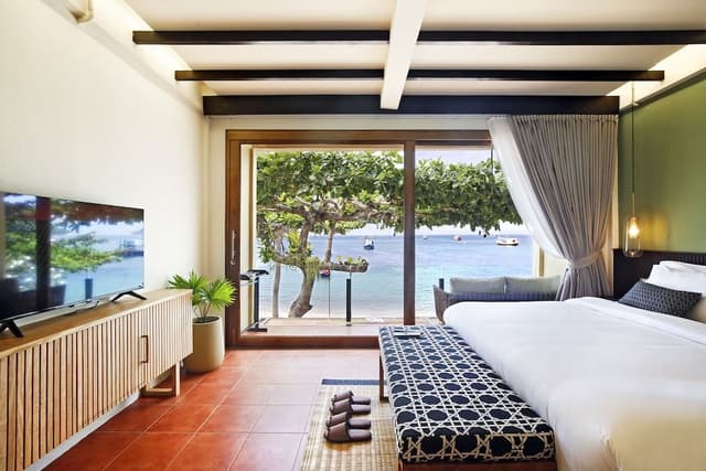 Deluxe Double Room, 1 King Bed, Balcony, Sea View