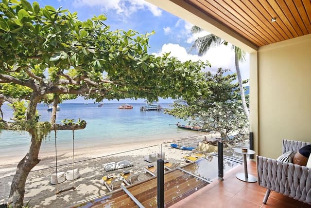 Deluxe Double Room, 1 King Bed, Balcony, Sea View