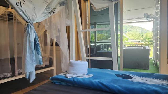 Deluxe Shared Dormitory, Mixed Dorm, Terrace, Lakeside