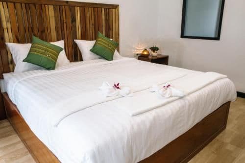 Superior - 1 Queen Bed