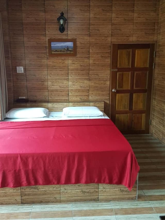 Double Room (Cowboy Room)