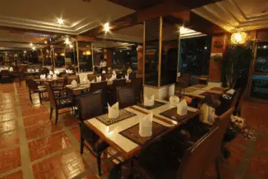 โรงแรมลพบุรี อินน์ โรงแรมลพบุรี อินน์