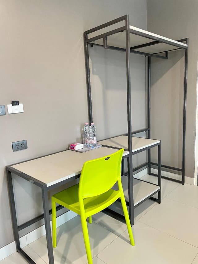 Twin Studio