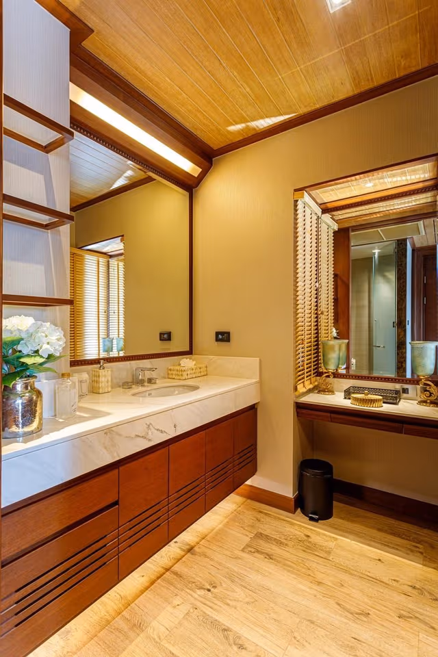 Canal Villa