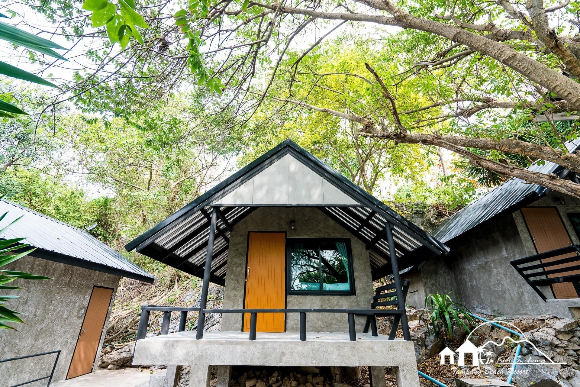 สีชัง มารีนา รีสอร์ท (Sichang Marina Resort)1