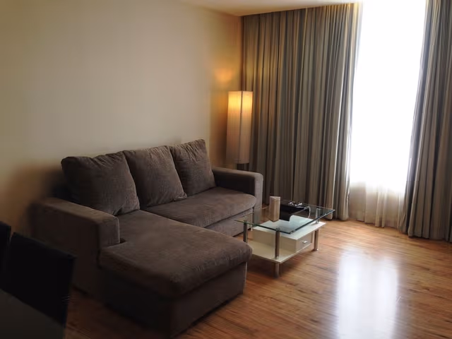 Corner Suite