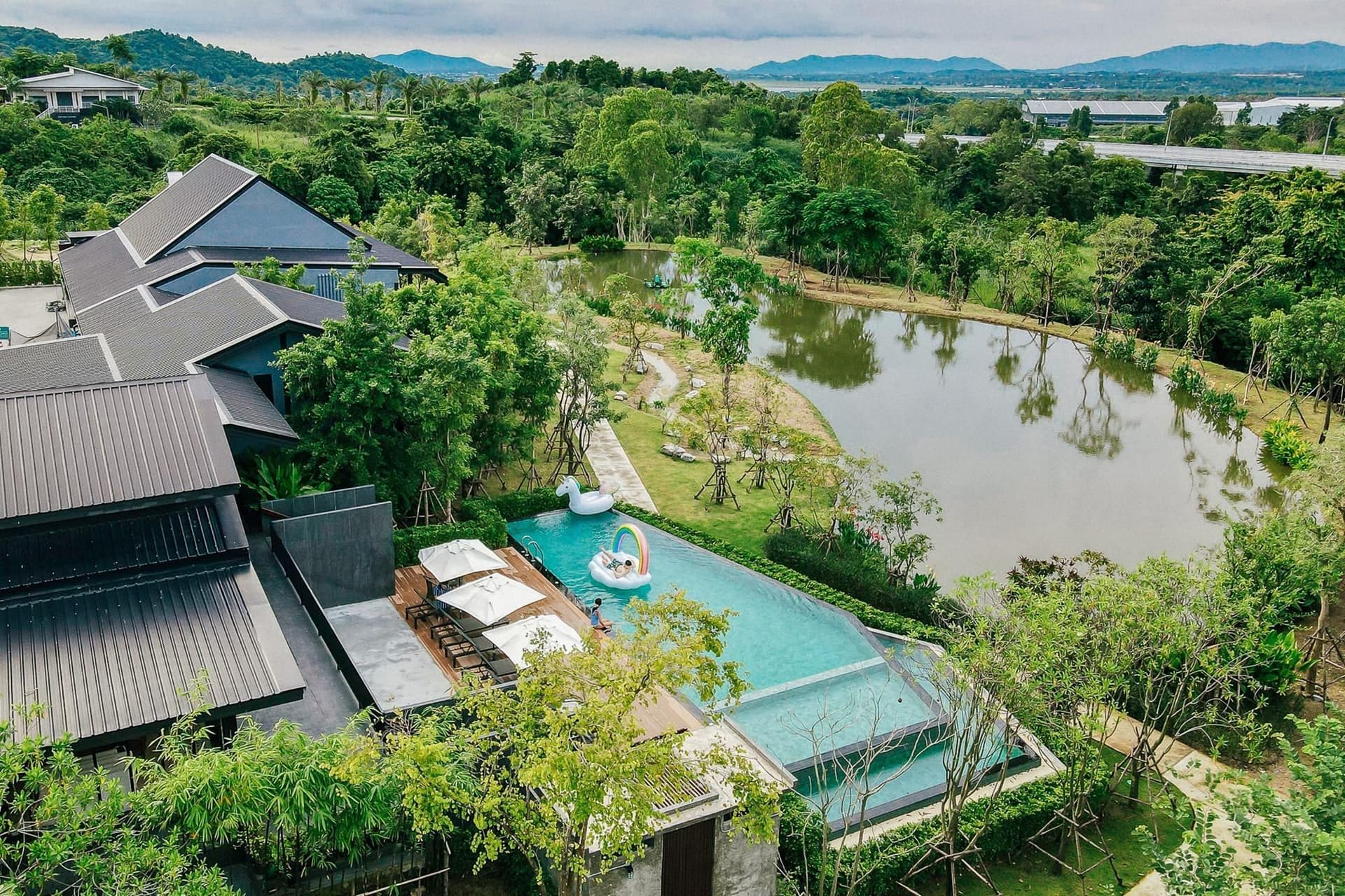 กรีนฮิลส์ รีสอร์ต ศรีราชา กรีนฮิลส์ รีสอร์ต ศรีราชา