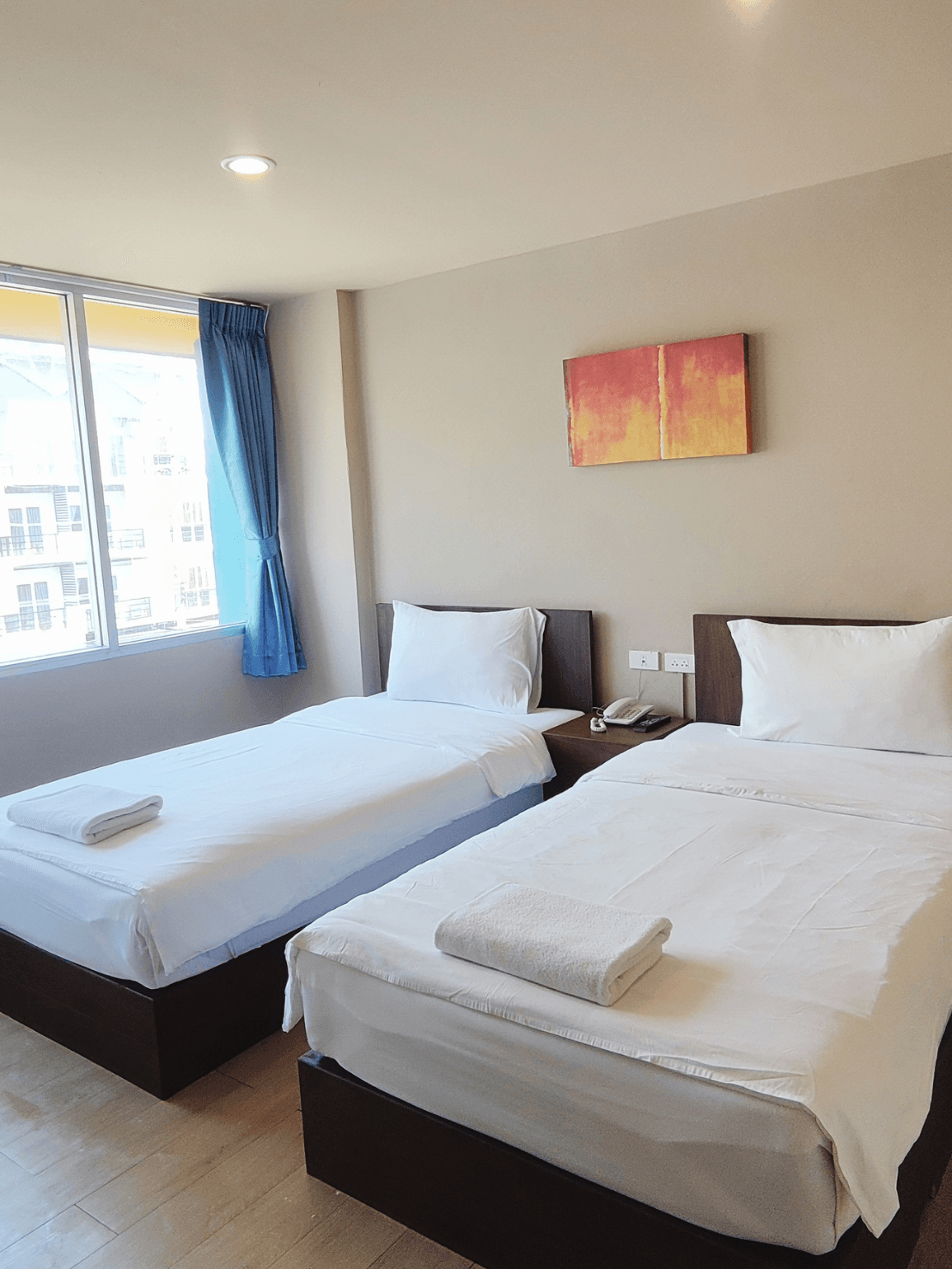 โรงแรมเดอะซี บางแสน (The Sea Bangsean Hotel)3