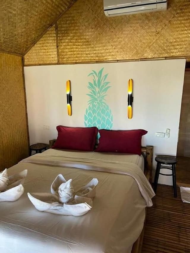 Bungalow, Beachfront