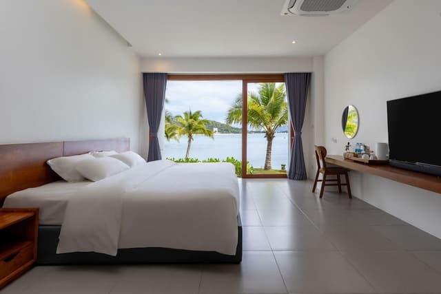 Superior Seaview