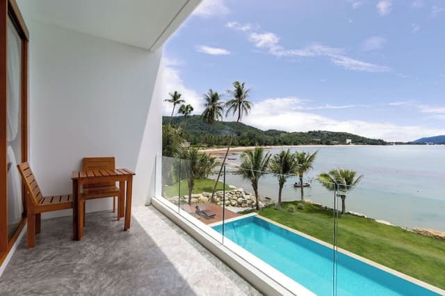 Deluxe Sea View