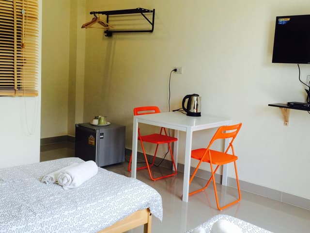 S Twin Room