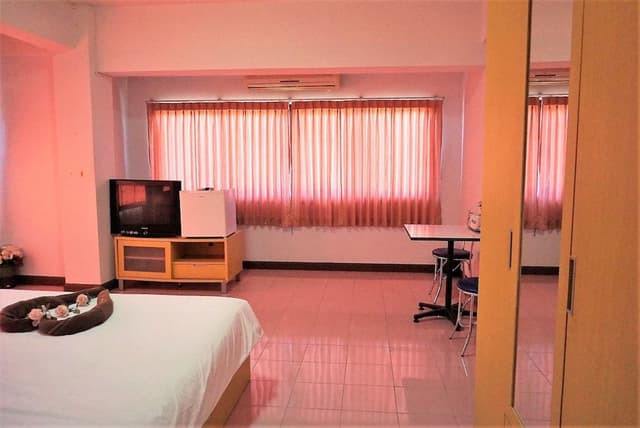 Standard Double Room with Bathtub
