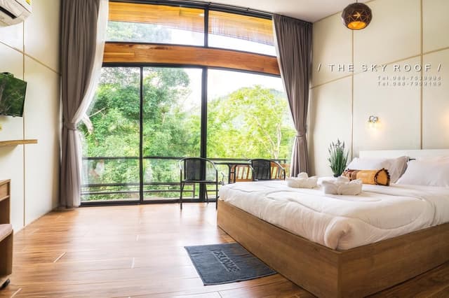 Deluxe River View