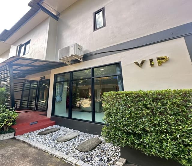 VIP room