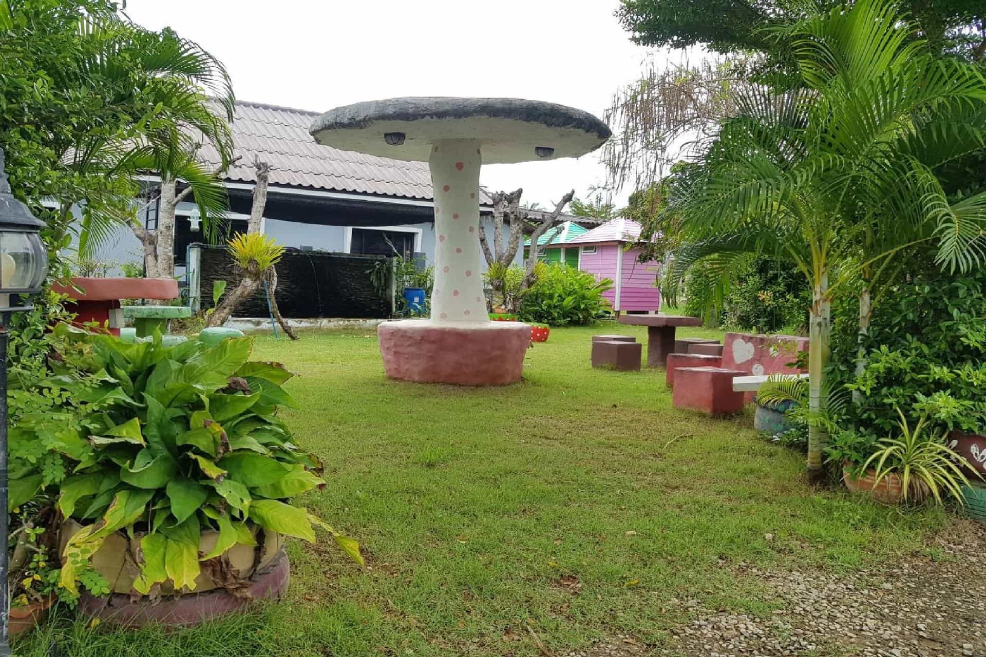 โอโย 75352 โรงแรมแฟมิลี่ เฮาส์ แอนด์ รีสอร์ท เพชรบุรี โอโย 75352 โรงแรมแฟมิลี่ เฮาส์ แอนด์ รีสอร์ท เพชรบุรี