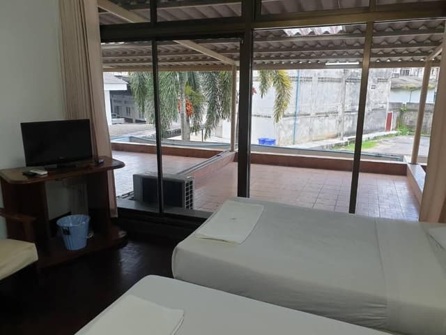 2 Double Bed