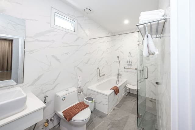 Presidential Studio Suite, 1 King Bed, Non Smoking, Private Bathroom