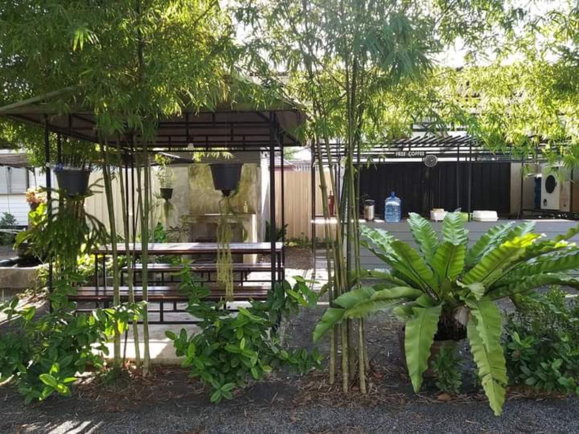 Baan Rim Nam Resort2