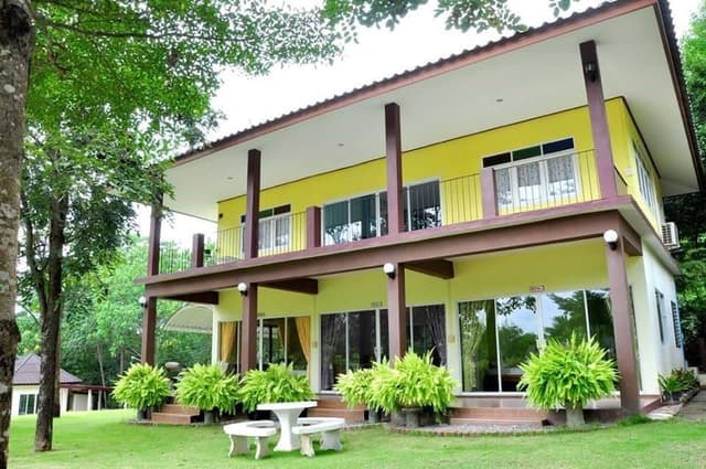 Connecting Family Room