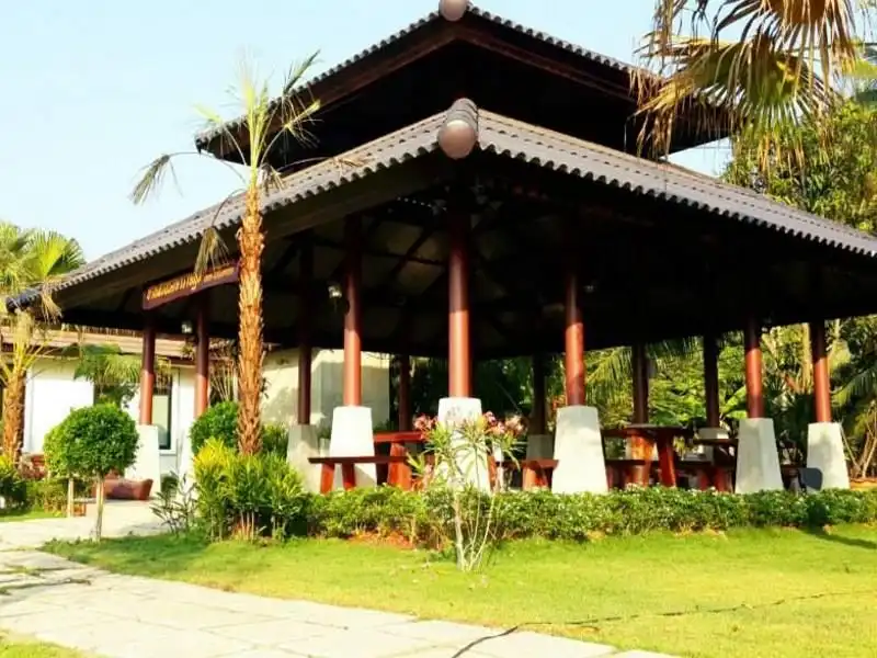 บ้านคลองรีสอร์ต ดำเนินสะดวก บ้านคลองรีสอร์ต ดำเนินสะดวก