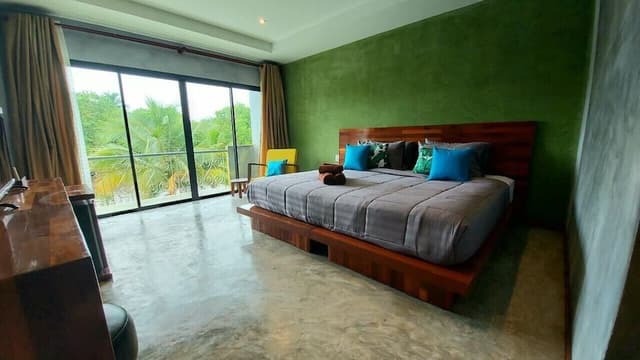 Exclusive Studio Suite
