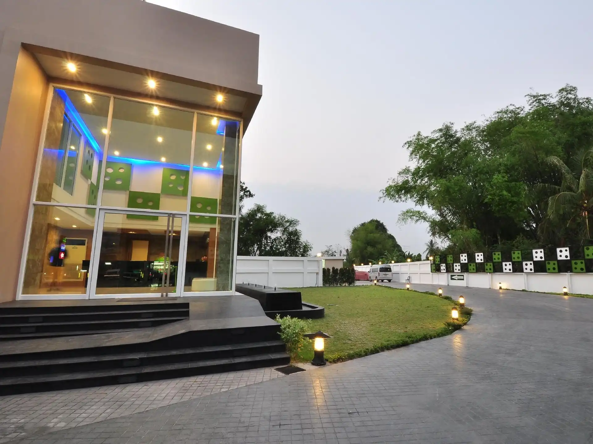 โรงแรมทันเซโน โรงแรมทันเซโน