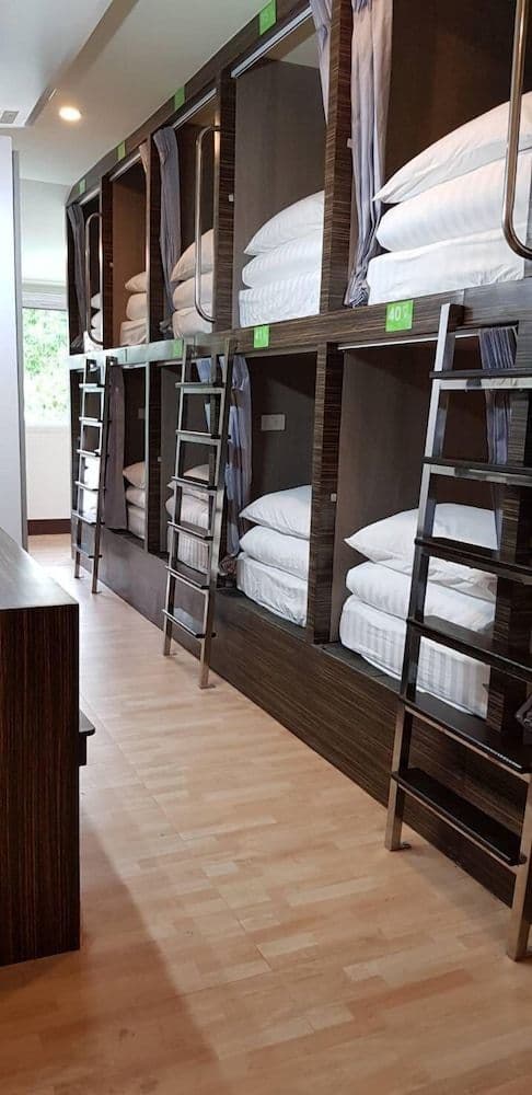 Mixed Dormitory Room