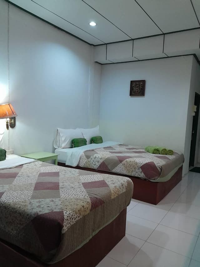 Standard Twin Bed