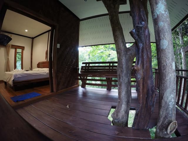 Tree House Deluxe Air-con