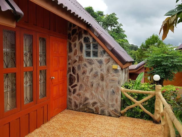 Chom Dao Bungalow