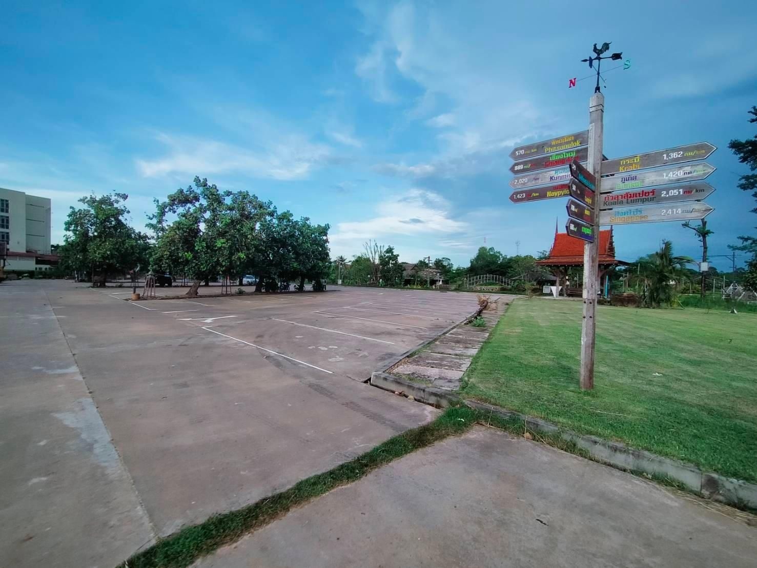 โรงแรมฝ้ายขิด (Faikid Hotel)3