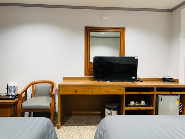 Standard Double Room (No View)