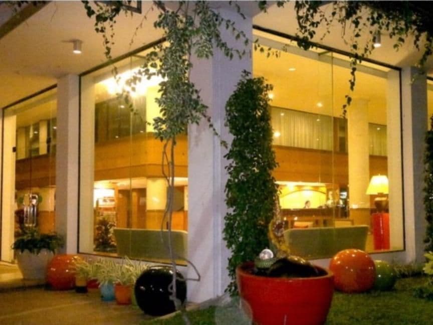 โรงแรมเดอะ มาเจสติค สกลนคร โรงแรมเดอะ มาเจสติค สกลนคร