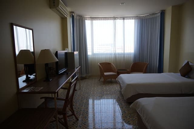 Standard Twin Room