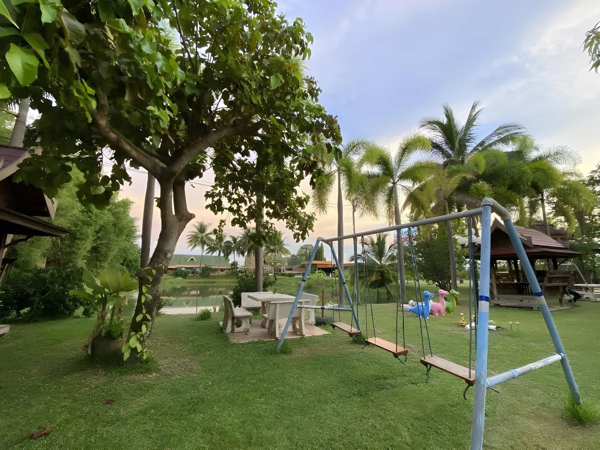 โรงแรมภูพาน พาร์ค โรงแรมภูพาน พาร์ค