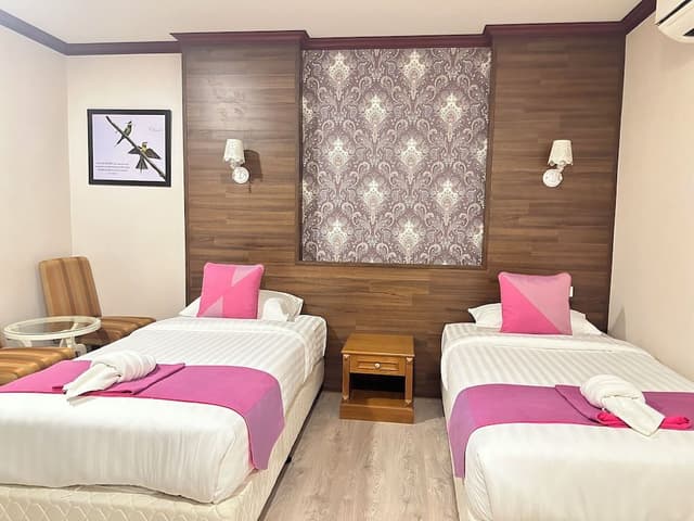 Deluxe Room Lake View