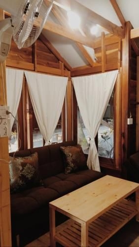 เลซี่ ฮัท (Lazy Hut)2