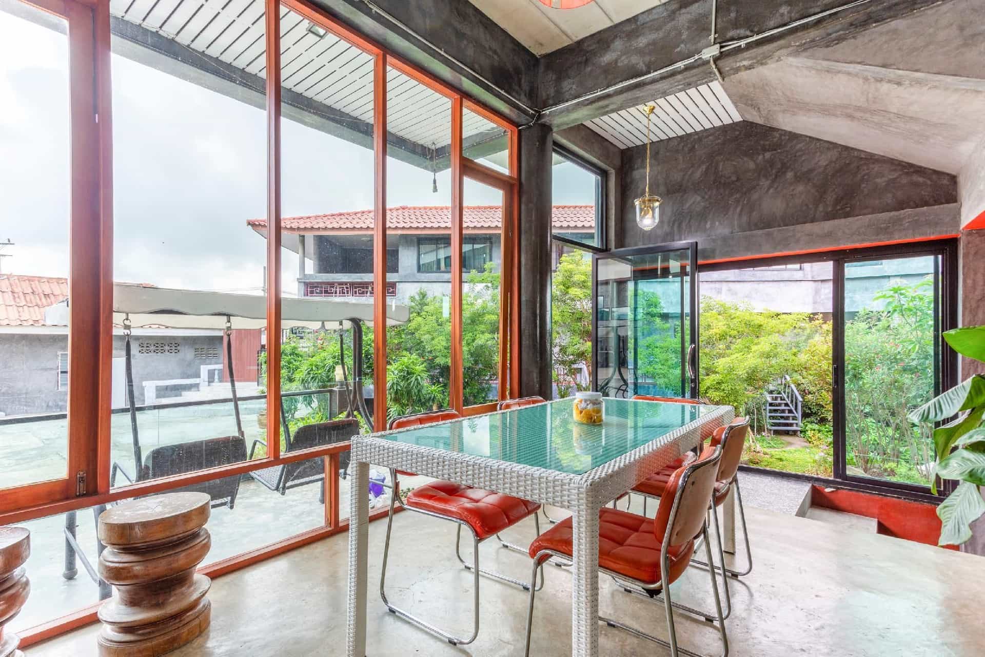 OYO 1012 Vintage Home