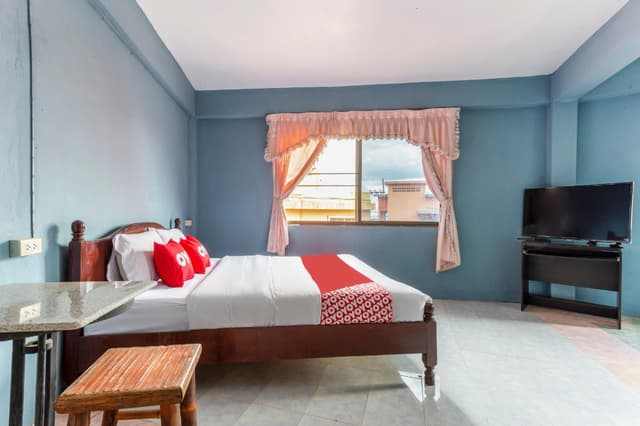 2 Bedroom Suite