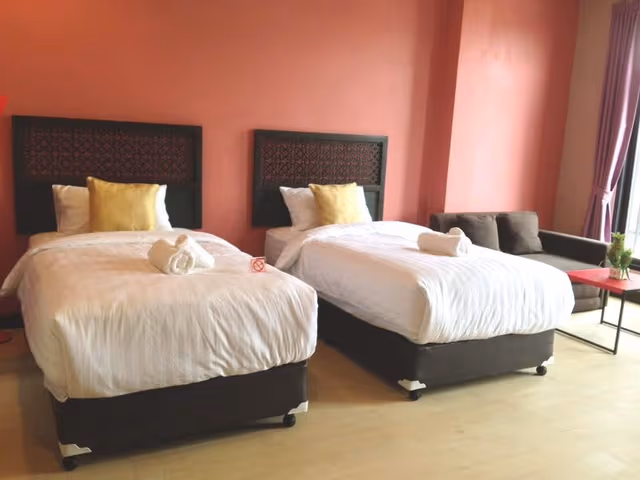Deluxe Twin Bed
