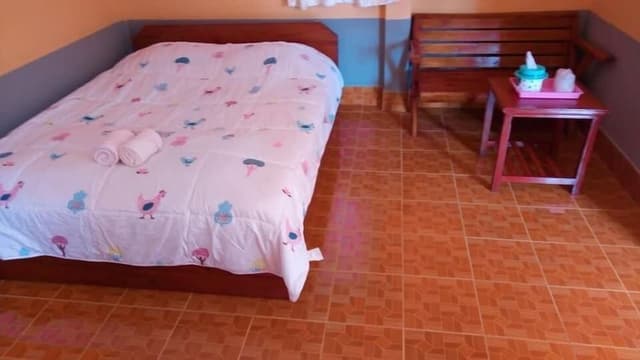 Basic Bungalow, 1 Queen Bed, Smoking