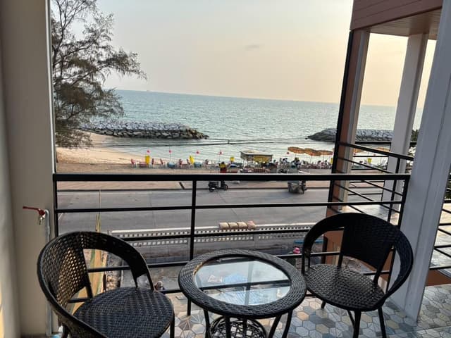Sea View Beachfront King Room